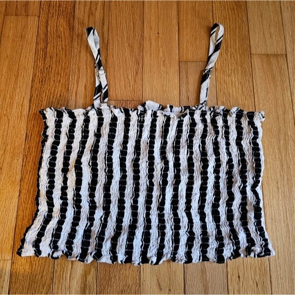 Active USA Black & White Tank Top Size S - Picture 2 of 4